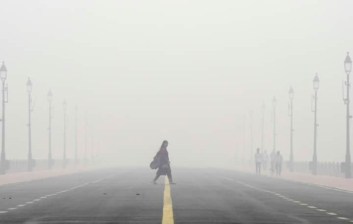 Delhi's air quality plummeted to alarming levels on Monday, leaving people with itchy eyes, sore throats, and difficulty breathing. The Air Quality Index stood at 494.