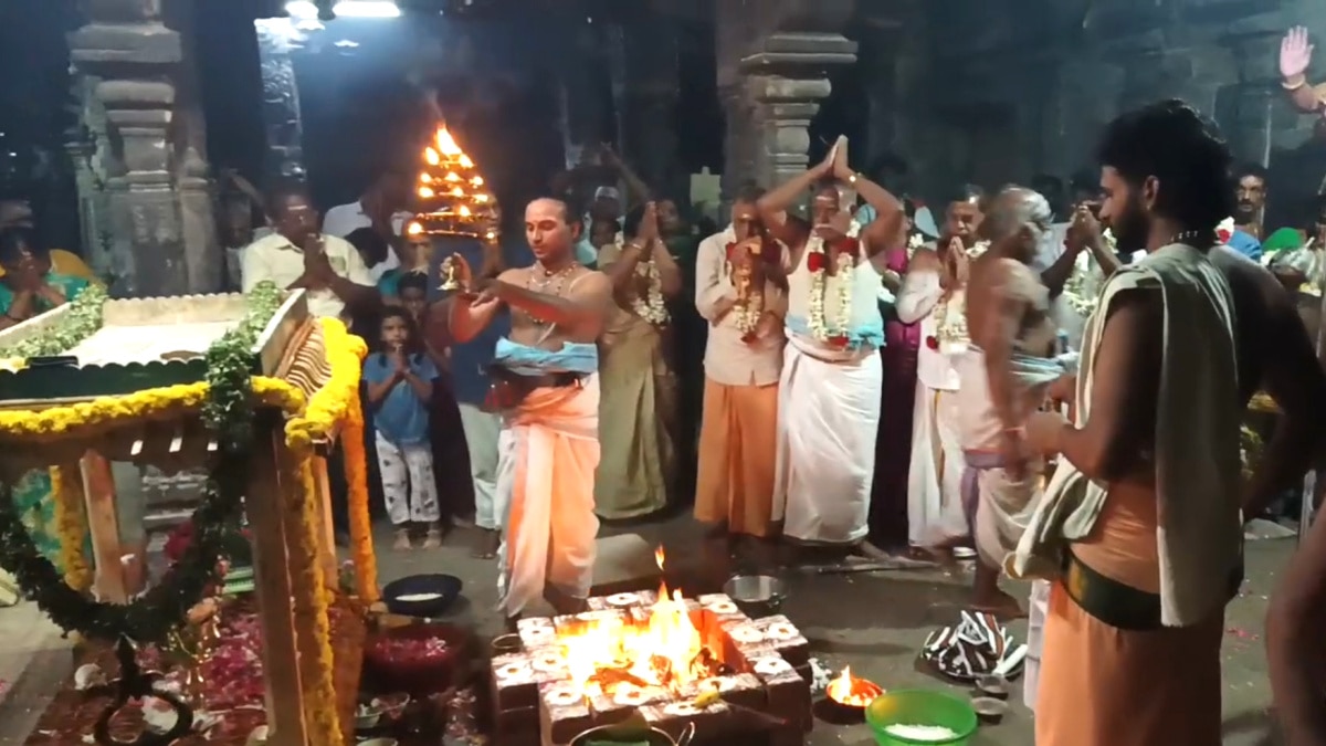 திருவெண்காடு சுவேதாரண்யேஸ்வரர் சுவாமிக்கு சங்காபிஷேகம் - பக்தி பரவசத்தில் திகைத்த பக்தர்கள்...!