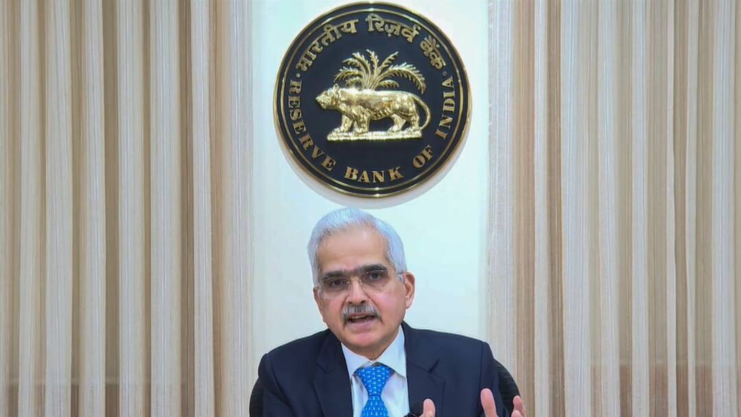 Centre Could Likely Extend Shaktikanta Das’ Tenure As RBI Governor For Atleast One Year, Says Report Centre Could Likely Extend Shaktikanta Das’ Tenure As RBI Governor For Atleast One Year, Says Report