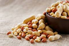 क्या सर्दियों में मूंगफली खाने से बढ़ जाता है वजन? जान लीजिए जवाब