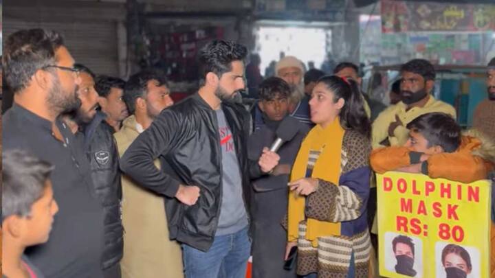 दोनों के बीच इस पर बहस हो गई और लड़की ने शख्स से कहा कि मेरे बाल के अलावा पूरा शरीर ढका हुआ है आप मुझे बताएं आप मेरे महरम नहीं हैं तो आप यहां खड़े होकर क्यों मेरी बात सुन रहे हैं. उन्होंने कहा, 'मैं पर्दा करूं या न करूं वो मेरा पर्सनल मैटर है, मुझे अल्लाह को जवाब देना है. मैंने दुपट्टा नहीं लिया तो क्या मैं मुस्लिम नहीं हूं.' उन्होंने कहा कि मैं दुपट्टा सिर पर ले लेती हूं अब यहां खड़े कितने लोगों की गारंटी आप लेंगे कि उनकी नजर सही है. जब आप किसी की गारंटी नहीं दे सकते तो आप सवाल कैसे कर सकते हैं.