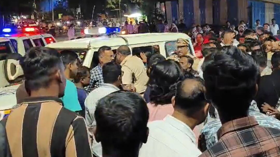 Nashik East Assembly Constituency : नाशिक पूर्वमध्ये राडा, गीते समर्थकांची स्कॉर्पिओ फोडली, गणेश गीतेंचा ढिकलेंना गंभीर इशारा; म्हणाले, गुंडागर्दी... Maharashtra Assembly Election 2024 Nashik East Assembly Constituency Rada Rahul Dhikale and Ganesh Gite supporters clash once again Marathi News Nashik East Assembly Constituency : नाशिक पूर्वमध्ये राडा, गीते समर्थकांची स्कॉर्पिओ फोडली, गणेश गीतेंचा ढिकलेंना गंभीर इशारा; म्हणाले, गुंडागर्दी...