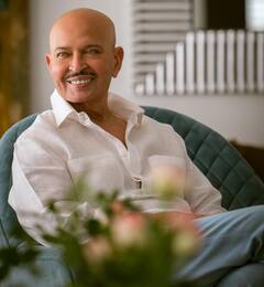 Hrithik Roshan ने पढ़ाई के लिए विदेश जाने से क्यों किया था इंकार? पिता राकेश रोशन ने खोला राज