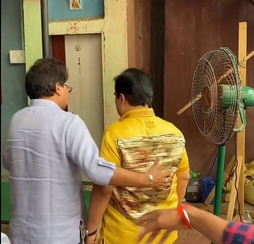 'तारक मेहता का उल्टा चष्मा' या मालिकेतील जेठालाल (दिलीप जोशी) आणि निर्माते असित मोदी यांच्यात भांडण झाल्याची बातमी समोर आली.