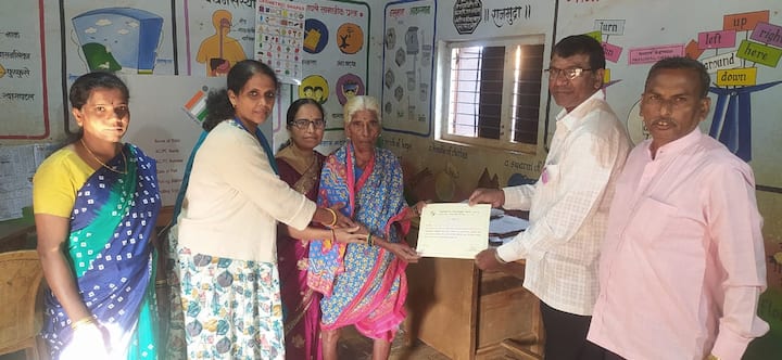 यावेळी कोल्हापूर जिल्ह्यात 80 टक्क्यांच्या पुढे जात जिल्ह्याची मतदान टक्केवारी राज्यात अग्रेसर ठेवण्यासाठी प्रत्येकाने मतदान करावे असे आवाहन करण्यात येत आहे.