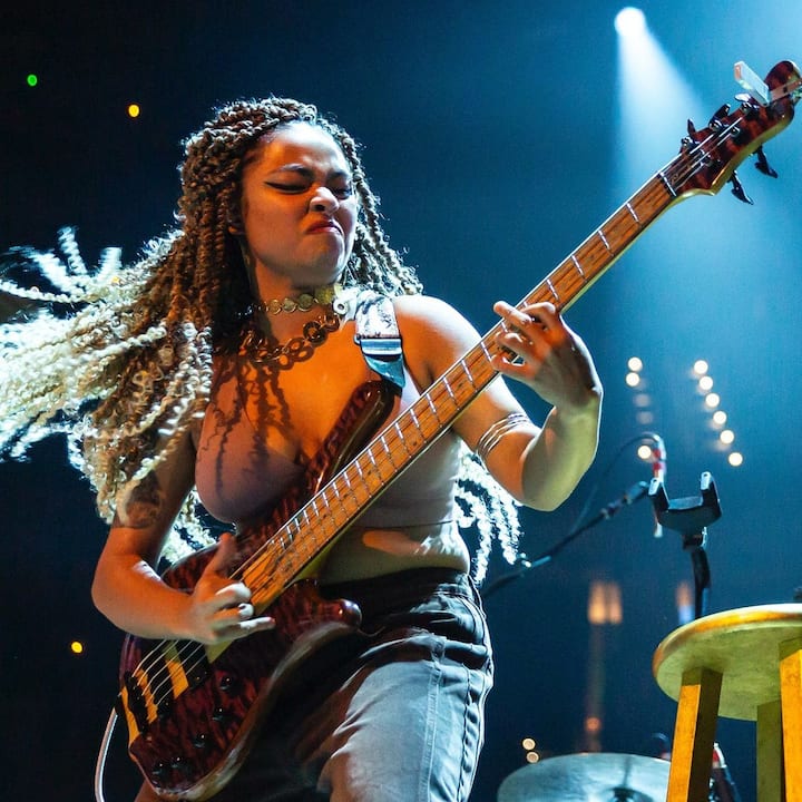 By the age of ten, Mohini was already performing on stage, showcasing her exceptional talent.