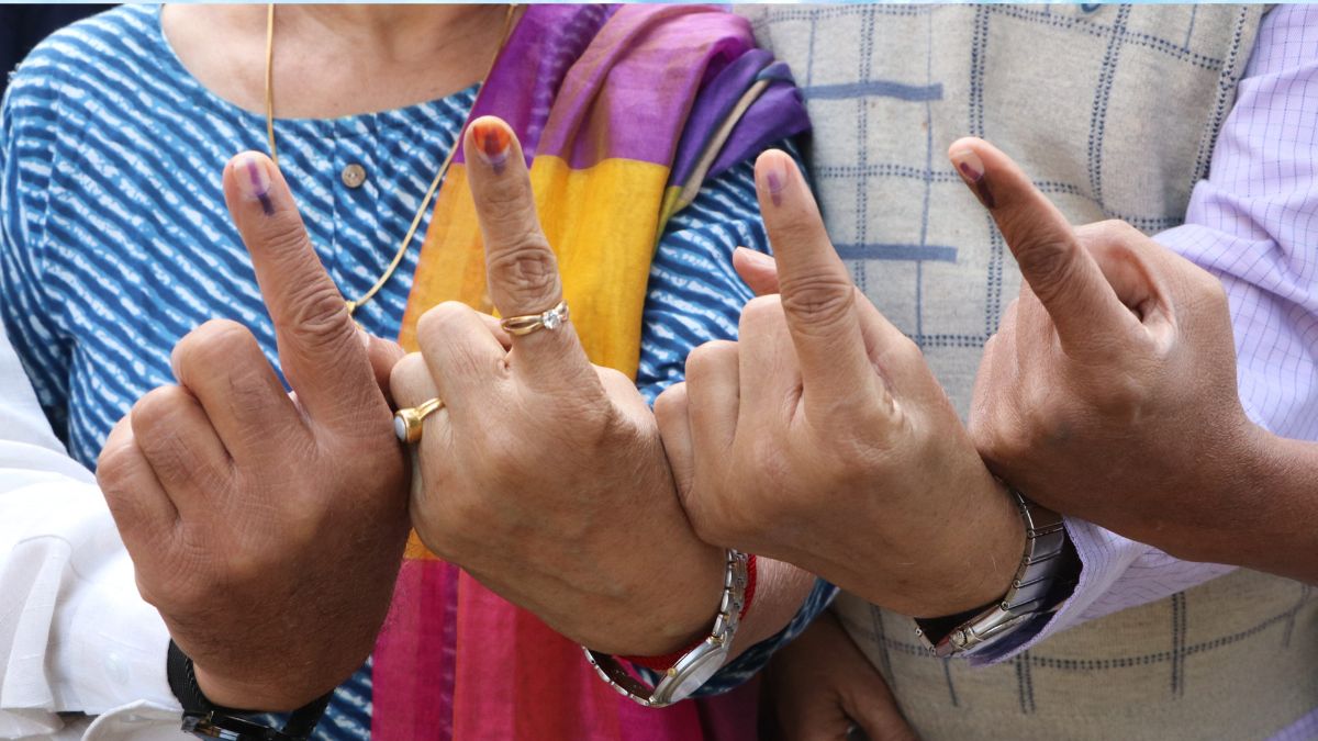 Did Exit Polls Get The 2019 Maharashtra And Jharkhand Verdicts Right? A Recap As States Vote For Next Govts