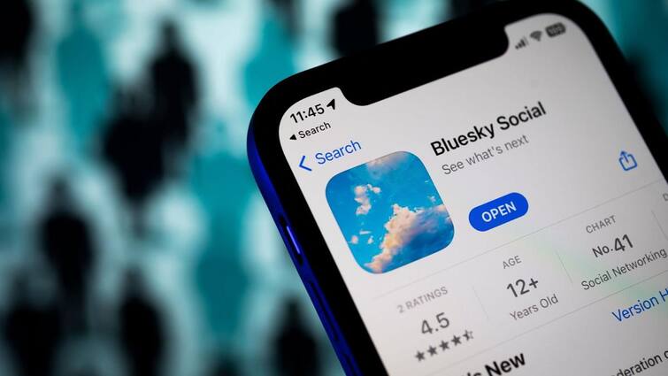 X को Bye बोलकर इस App पर शिफ्ट हो रहे यूजर्स! Elon Musk के प्लेफॉर्म को छोड़ने की वजह क्या है? What is Bluesky App why social media users leave elon musk platform check details X को Bye बोलकर इस App पर शिफ्ट हो रहे यूजर्स! Elon Musk के प्लेफॉर्म को छोड़ने की वजह क्या है?