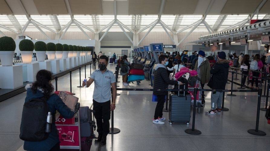 Canada News: ਕੈਨੇਡਾ ਦੇ ਹਵਾਈ ਅੱਡਿਆਂ 'ਤੇ ਸਖਤੀ! ਭਾਰਤੀਆਂ 'ਤੇ ਰਹੇਗੀ ਤਿੱਖੀ ਨਜ਼ਰ, ਯਾਤਰੀਆਂ ਲਈ ਨਵਾਂ ਨੋਟੀਫ਼ਿਕੇਸ਼ਨ ਜਾਰੀ Canada News Canada's new airport security measures will affect flyers to India details inside Canada News: ਕੈਨੇਡਾ ਦੇ ਹਵਾਈ ਅੱਡਿਆਂ 'ਤੇ ਸਖਤੀ! ਭਾਰਤੀਆਂ 'ਤੇ ਰਹੇਗੀ ਤਿੱਖੀ ਨਜ਼ਰ, ਯਾਤਰੀਆਂ ਲਈ ਨਵਾਂ ਨੋਟੀਫ਼ਿਕੇਸ਼ਨ ਜਾਰੀ