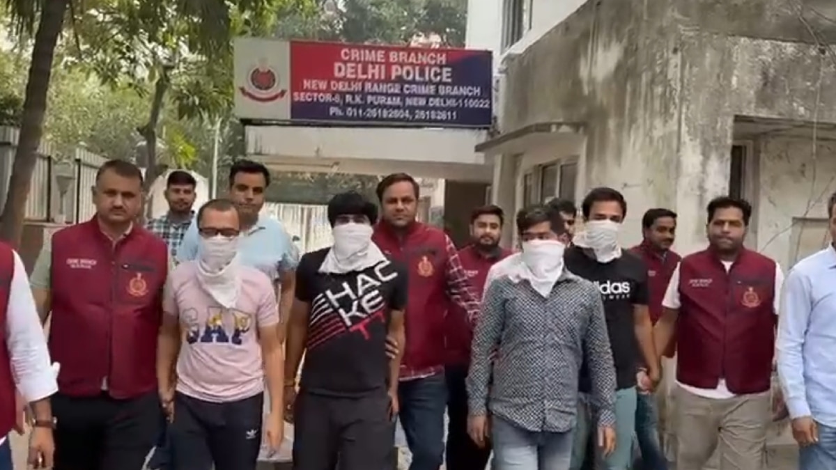 Delhi: गोगी गैंग को कारतूस सप्लाई करने वाला निकला नेशनल लेवल का शूटर, चार हथियार तस्कर भी गिरफ्तार