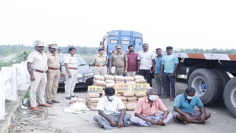 Thanjavur crime 330 kg ganja seized by Tanjore district police tnn தஞ்சை போலீசாரின் கிடுக்கிப்பிடியில் சிக்கிய 330 கிலோ கஞ்சா
