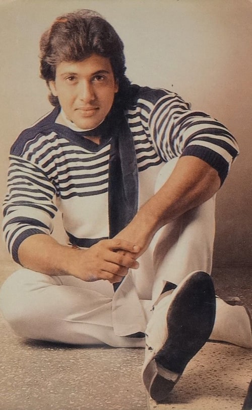 दरअसल अस्सी के दशक में जब गोविंदा अपना करियर पटरी पर ला रहे थे तो उनके सामने कई स्टार्स चुनौती बनकर खड़े थे. हालांकि गोविंदा ने अपने शानदार एक्टिंग, दमदार डांस और चार्म से फैन्स का मन जीता और एक के बाद एक बंपर हिट देना शुरू कर दिया.