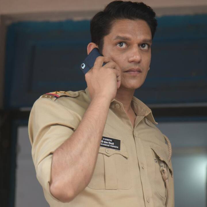 Kaalkoot: In this crime thriller revolving around an acid attack case, Vijay Varma brought raw emotional intensity to the role of a righteous cop investigating the crime.