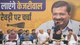 AAP 7 promises Ahead Of Delhi election 2025 Free Electricity Education and Water 7 வாக்குறுதிகள்.. இறங்கி அடித்த அரவிந்த் கெஜ்ரிவால்.. தேர்தலுக்கு அந்த பிரம்மாஸ்திரம் வேற இருக்கே