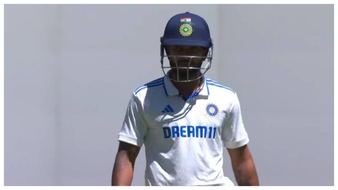 australia vs india 1st test updates team india all out for 150 runs nitish kumar reddy top scorer with 41 Australia Vs India 1st Test Scorecard: పెర్త్‌ టెస్టులో టీమిండియా బోల్తా - 150 పరుగులకే ఆలౌట్‌- టాప్ స్కోరర్‌గా నితీశ్‌