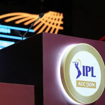 IPL 2025 ਦੀ ਮੈਗਾ ਨਿਲਾਮੀ ਲਈ ਕੁੱਲ 574 ਖਿਡਾਰੀਆਂ ਦੀ ਚੋਣ ਕੀਤੀ ਗਈ ਹੈ। ਇਸ ਵਿੱਚ 366 ਭਾਰਤੀ ਅਤੇ 208 ਵਿਦੇਸ਼ੀ ਖਿਡਾਰੀ ਸ਼ਾਮਲ ਹਨ। ਹਾਲਾਂਕਿ ਨਿਲਾਮੀ 'ਚ ਸਿਰਫ 104 ਖਿਡਾਰੀ ਹੀ ਵਿਕ ਸਕਣਗੇ। ਬਾਕੀ ਸਭ ਵੇਚੇ ਜਾਣਗੇ। ਇਸ ਤੋਂ ਪਹਿਲਾਂ ਸਾਰੀਆਂ ਟੀਮਾਂ ਆਪਣੇ ਰਿਟੇਨ ਖਿਡਾਰੀਆਂ ਦੀ ਸੂਚੀ ਜਾਰੀ ਕਰ ਚੁੱਕੀਆਂ ਹਨ।