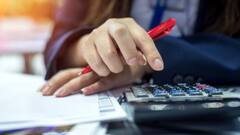 Health Insurance: স্বাস্থ্যবিমা নেওয়ার সময় এই কাজ করলে বাঁচবে চিকিৎসার বাড়তি খরচ, দেখে নিয়েছেন ?