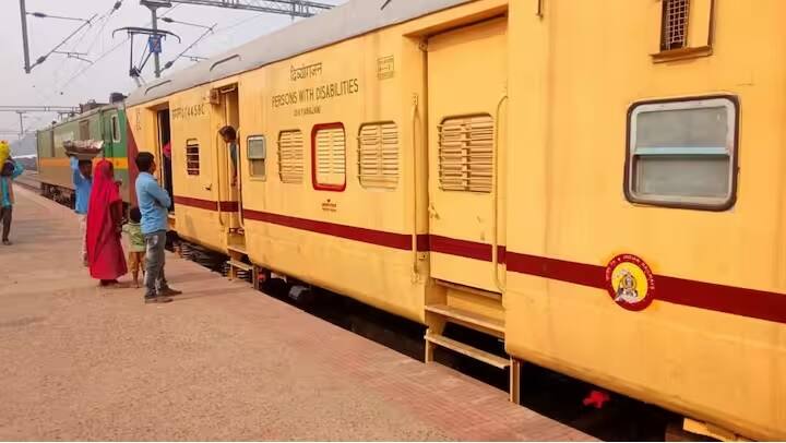 રેલ્વે બોર્ડના એક્ઝિક્યુટિવ ડિરેક્ટર દિલીપ કુમાર દ્વારા જારી કરાયેલા નિવેદનમાં કહેવામાં આવ્યું છે કે જનરલ બોગીઓનું નિર્માણ ઈન્ટિગ્રલ કોચ ફેક્ટરી ચેન્નાઈ અને રાયબરેલીમાં કરવામાં આવી રહ્યું છે. રેલવે દ્વારા 2 વર્ષમાં લગભગ 10,000 જનરલ બોગી બનાવવામાં આવશે.