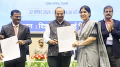 दिल्ली में 20 हजार खाली पदों पर जल्द होगी बहाली, LG ने 702 कर्मचारियों को सौंपे नियुक्ति पत्र