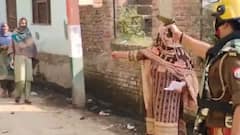 Meerapur: મહિલાઓને બંદૂક બતાવનાર પોલીસ ઈન્સ્પેક્ટરનું થશે સન્માન, વોટિંગ દરમિયાન સામે આવ્યો હતો વીડિયો