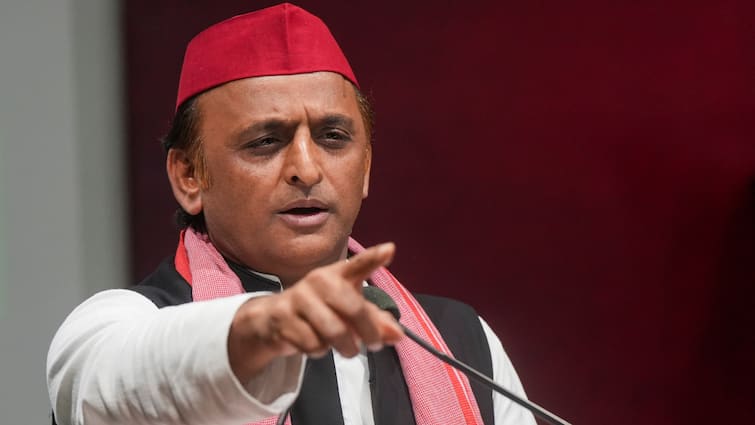 UP ByPolls 2024 results Counting of votes for by-elections on 9 seats in UP demands re voting on 52 seats of Meerapur UP ByPolls 2024 Counting of votes for by-elections on 9 seats in UP, Samajwadi Par