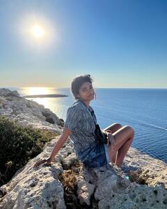 डेब्यू करते ही फिल्म इंडस्ट्री पर छाईं अभिषेक बच्चन की ‘बेटी’, जानिए कौन हैं आहिल्य बामरू?