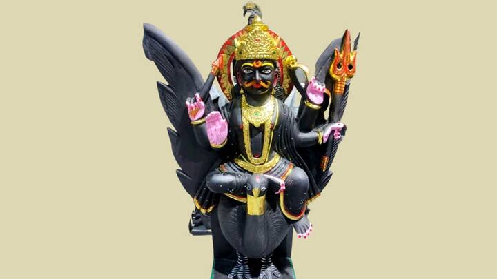 এরপর শনি মীন রাশিতে প্রবেশ করবে। এদিকে, ততক্ষণ পর্যন্ত ১২৭ দিনের এই সময়কাল নির্দিষ্ট রাশির জন্য খুব উপকারী হবে।