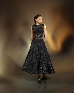 Glam Queen: Rakul Preet Singh Is A Sight To Behold In Black Falguni Shane Peacock Dress