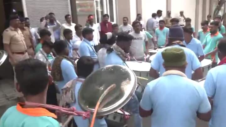 Dhols were played outside the residence of BJP leader & Maharashtra Deputy CM Devendra Fadnavis as Mahayuti is all set to form the government in the state (Photo: ANI)