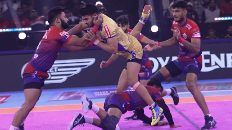 PKL Season 11: UP Yoddhas Crush Tamil Thalaivas As Dabang Delhi Extend Unbeaten Streak To Six On Matchday 70