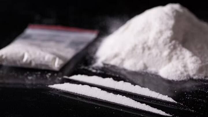 DRI officials arrests Suspect with 3496 grams of Cocaine at Mumbai Airport 