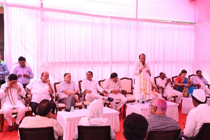 वडगांव शेरीमधील आमदारांचा पराभव का झाला यावरही चर्चा केली.