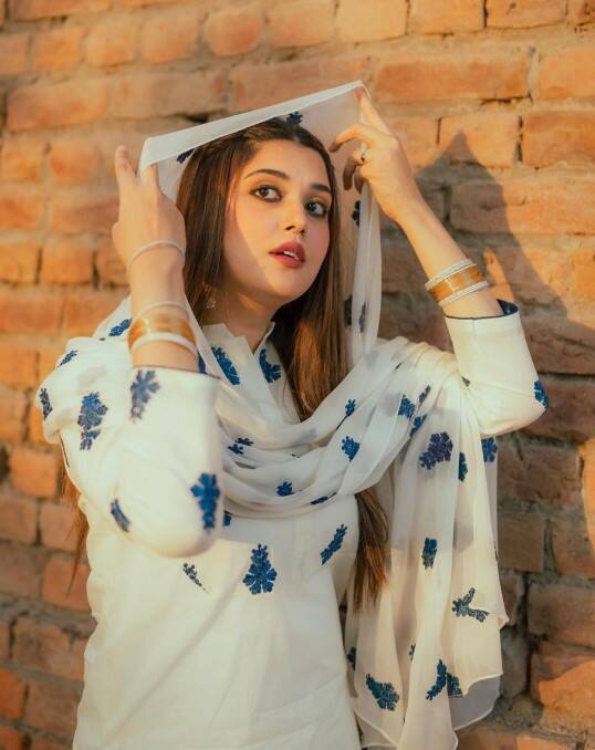 Kanwal Aftab's MMS goes viral Popular TikTok personality and influencer Kanwal Aftab is a big name in the digital world of Pakistan. Lahore-based Kanwal has over 4 million followers on Instagram and shares moments from her family life, fashion and daily routine with her followers.