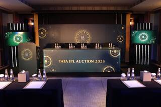 IPL 2025 Unsold Players List: बेयरस्टो से पडिक्कल तक, मेगा ऑक्शन में अनसोल्ड रहे ये दिग्गज खिलाड़ी