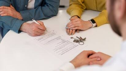 Can a tenant claim ownership of a house in India check details Tenant Law: உரிமையாளர்களே..! இதை செய்தால் உங்கள் வீடு வாடகைதாரருக்கு சொந்தமாகிவிடும் - விதிகள் சொல்வது என்ன?