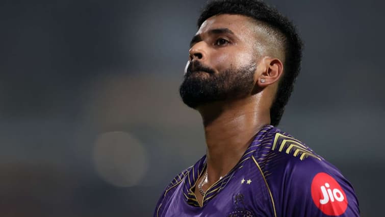 shreyas iyer sold to punjab kings for 26 75 crore delhi capitals backed off last moment ipl 2025 mega auction pbks Shreyas Iyer बने IPL के सबसे महंगे प्लेयर, पंजाब किंग्स ने 26.75 करोड़ में खरीदा; दिल्ली ने भी अंत तक लड़ी लड़ाई