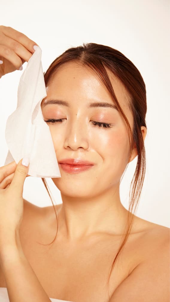 টানটান ত্বক, তাক লাগানো ঔজ্জ্বল্য ; এই ফলগুলিতেই লুকিয়ে 'রহস্য'