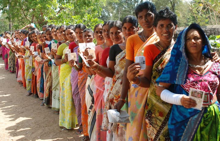 गेल्या महिन्याभरापासून राज्यात विधानसभा निवडणुकीची (Vidhan Sabha Election 2024 Result) चर्चा होती. काल (दि. 23 नोव्हेंबर) ला सर्व जागांचे निकाल हाती आले आहे.