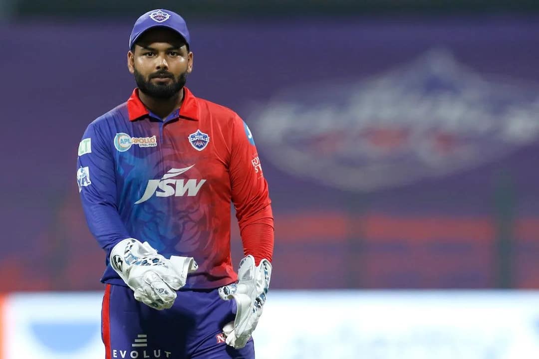 Rishabh Pant becomes the most expensive player in IPL history, bought by Lucknow Super Giants for Rs 27 crore IPL 2025 Auction, Rishabh Pant: ऋषभ पंत बन गए IPL इतिहास के सबसे महंगे प्लेयर, लखनऊ सुपर जायंट्स ने 27 करोड़ में खरीदा
