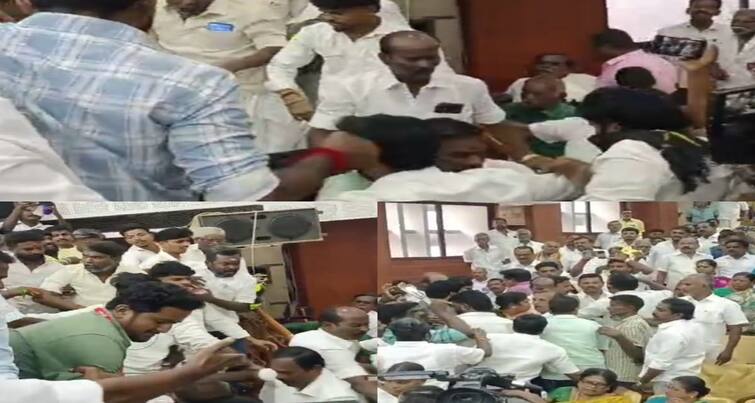 Admk Executives clashed in front of former ministers in Madurai tnn முன்னாள் அமைச்சர்கள் முன்னிலையில் நிர்வாகிகள் மோதல்; அதிமுக கூட்டத்தில் பரபரப்பு