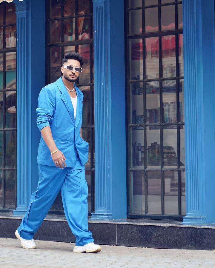 जस्सी का पहला ही एल्बम ब्लॉकबस्टर हिट रहा था. इसके बाद उन्होंने कभी पीछे मुड़कर नहीं देखा. आज वो पंजाबी सिनेमा के टॉप सिंगर और एक्टर हैं.