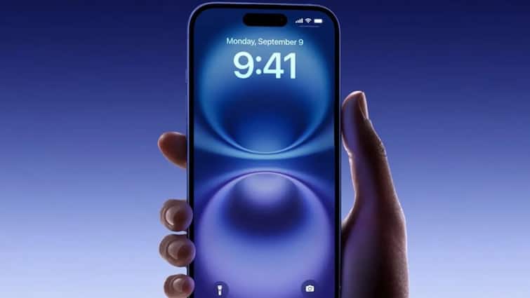 Good News For All iPhone users all be get ios 18 2 soon with let apps to change default iPhone યૂઝર્સ માટે મોટી ખબર, iOS 18.2 માં મળશે આ ખાસ ફિચર, બદલાઇ જશે એક્સપીરિયન્સ