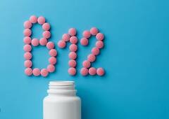 તમારા શરીરમાં વિટામીન B12 ની ઉણપ હોય તો આ લક્ષણો જોવા મળશે, જાણો તેના વિશે