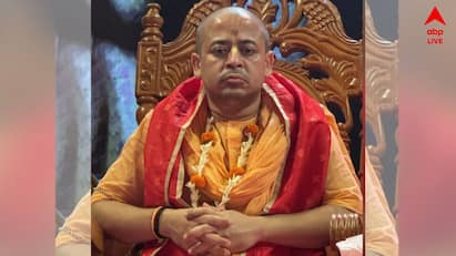 Bangladesh authorities arrest Krishna Das Prabhu one of the founder members of ISKCON Know about him and allegation for which he had been arrested Krishna Das Prabhu Arrested : বাংলাদেশে গ্রেফতার হিন্দু সন্ন্যাসী ! কে এই কৃষ্ণদাস প্রভু ? কী অভিযোগ তাঁর বিরুদ্ধে ?