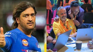 खुल गया राज़! ऑक्शन के दौरान कॉल पर रहते हैं एमएस धोनी, पर्दे के पीछे से तैयार करते हैं चेन्नई की टीम