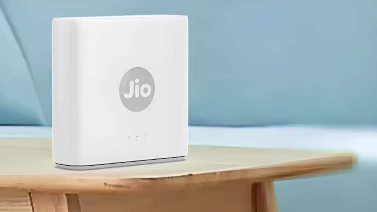 Airtel की बढ़ी टेंशन! Reliance Jio का नया प्लान, 50 दिनों तक मिलेगा फर्राटेदार इंटरनेट