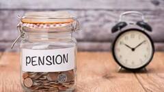 Pension: স্ত্রীর বদলে মেয়ে কি পেতে পারে বাবার পেনশন ? কী বলছে নিয়ম ?