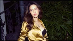 Neha Shetty : గోల్డెన్ డ్రెస్​లో గ్లో అవుతున్న నేహాశెట్టి.. హాట్ లుక్స్​తో ట్రీట్ ఇస్తోన్న టిల్లు బ్యూటీ