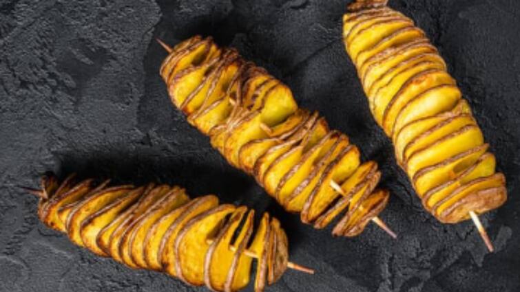 Street Food Recipe Know How To Prepare Mumbai-Style Potato Twisters