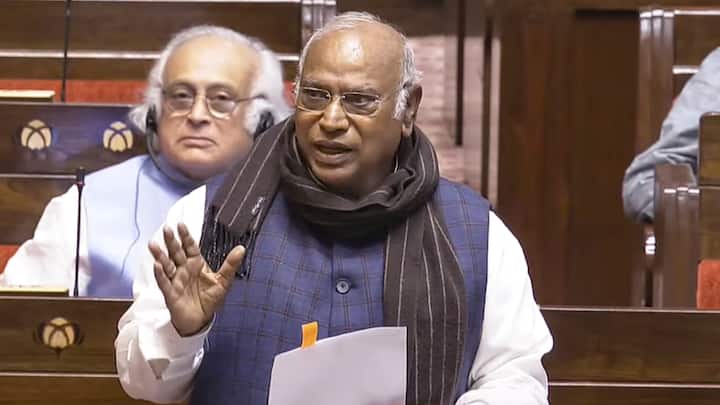 Leader of Opposition in the Rajya Sabha Mallikarjun Kharge speaks in the House during the first day of the Winter session of Parliament. Kharge, who is an experienced leader and parliamentarian, has the skill to deal with the complexities of politics, so he is expected to take a leadership role in the meeting. (Photo: PTI)
